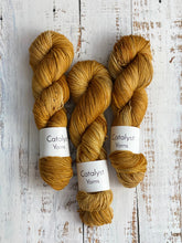 Load image into Gallery viewer, Toffee Crunch - Merino/Nylon Fingering Weight